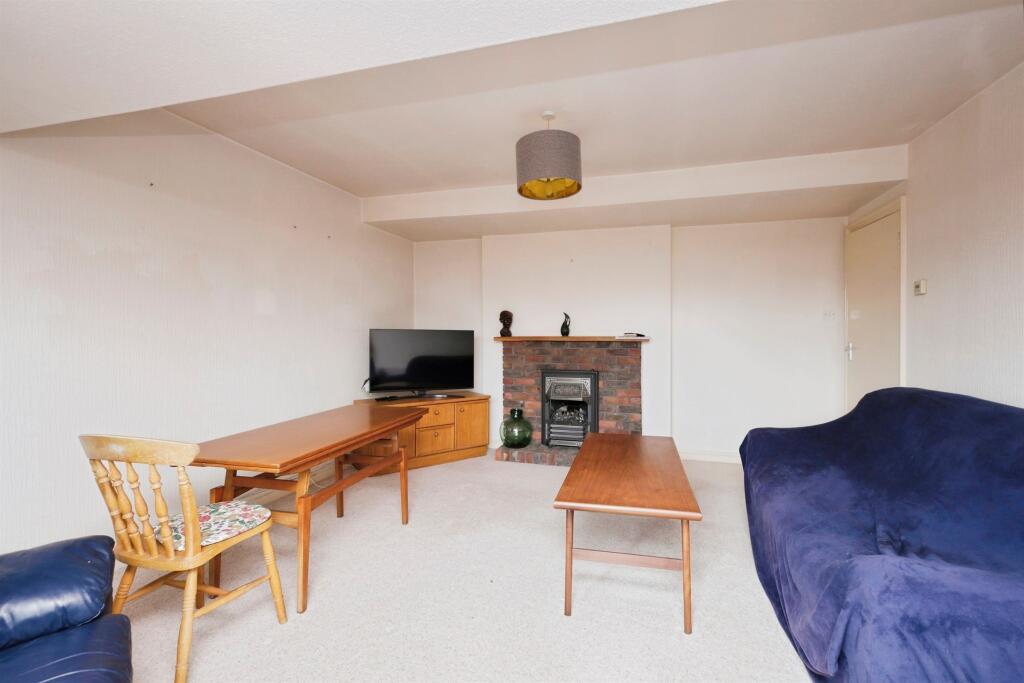 Dittons Road, Eastbourne photo 3