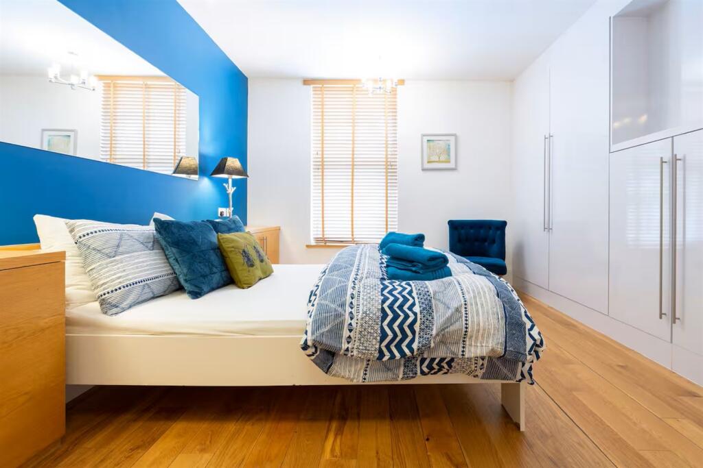Apartment in Leeds - View 5