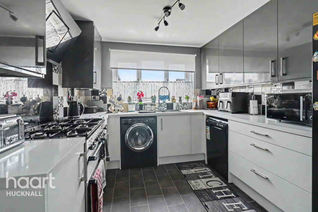 House in Ashfield, Kirkby-in-Ashfield, Sutton-in-Ashfield - View 5