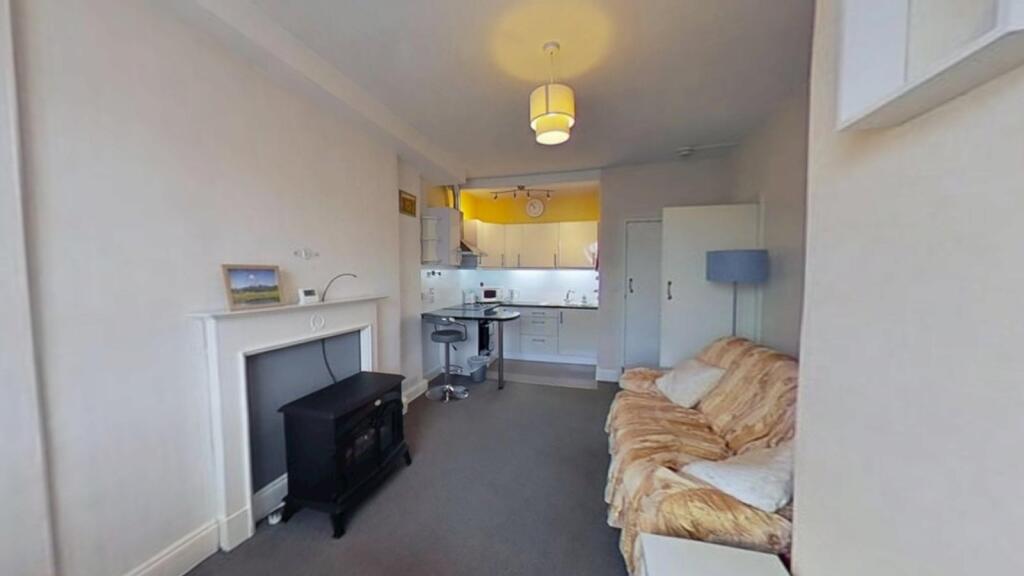 Apartment in Edinburgh - View 4