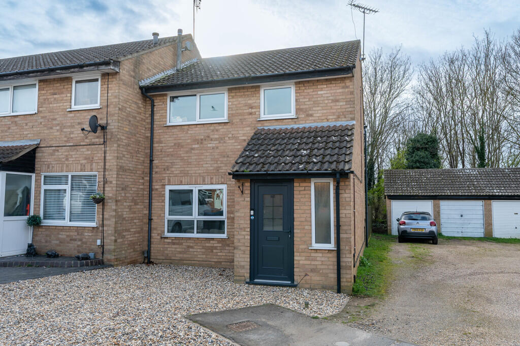 3-bed terraced on Melford Way, Felixstowe, £275,000