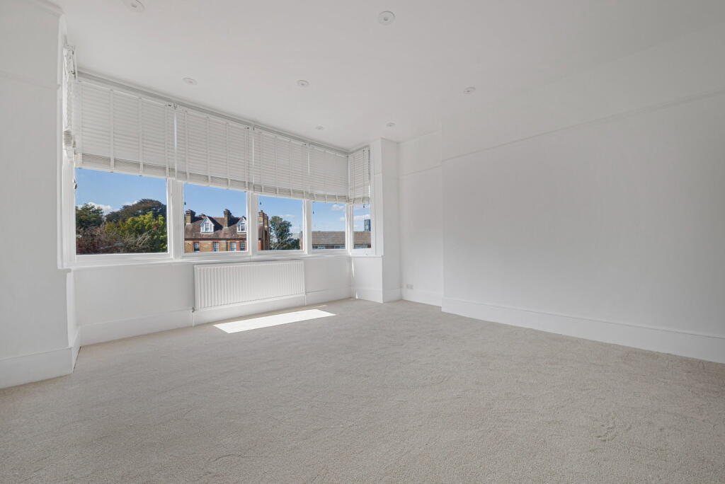 Birdhurst Rise, South Croydon, CR2 photo 2