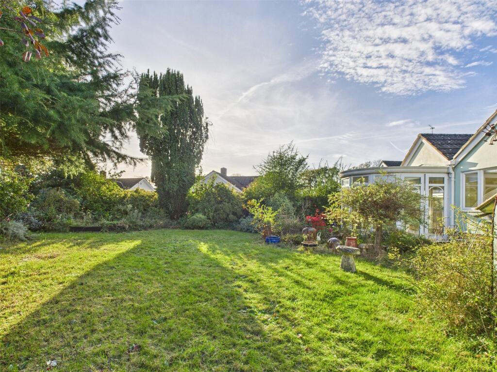 Talbot Drive, Highcliffe, Dorset, BH23 photo 3