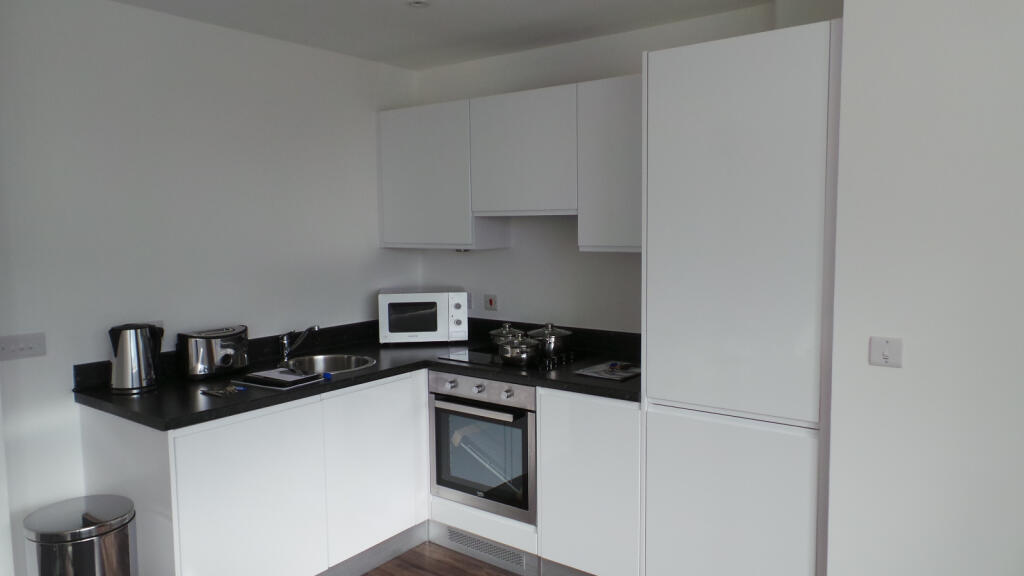 Apartment in Liverpool - More
