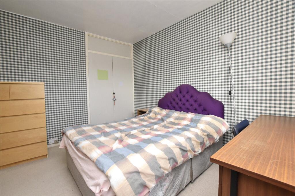 Apartment in Leeds, West Yorkshire - View 4