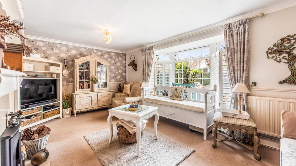 House in Worcester - View 4