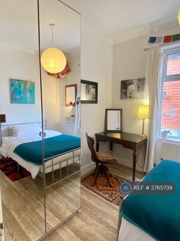 1 bedroom house share for rent