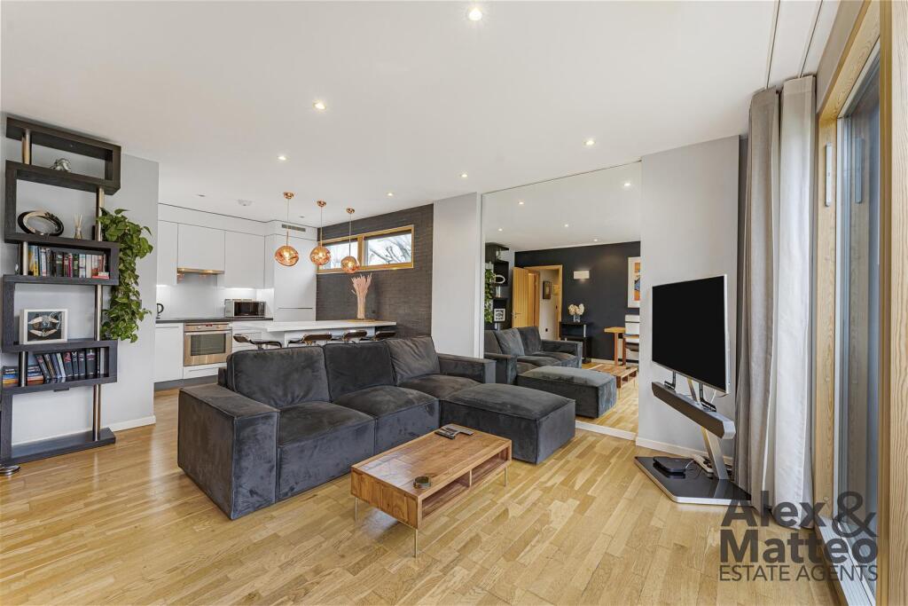 Main image of property: St. James's Road, Bermondsey, SE16