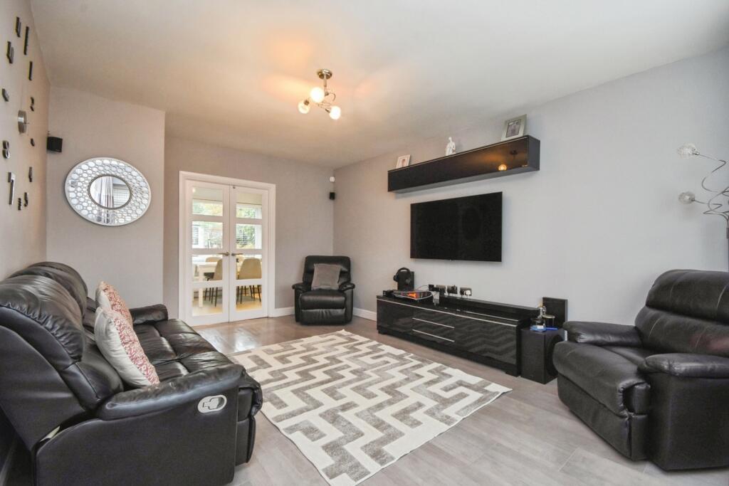 House in Stanford-le-Hope, Essex - View 4