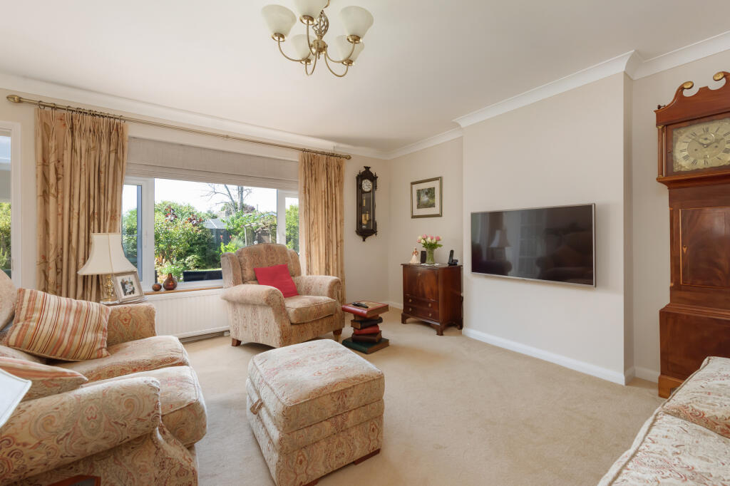 Cliff Avenue, Herne Bay, Kent photo 3