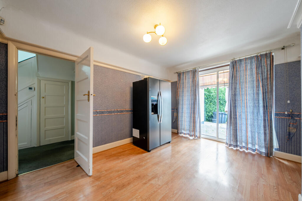 House in London, Monks Orchard - View 2