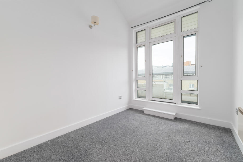 Apartment in London - View 5