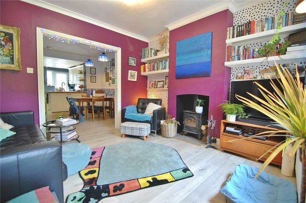 House in Gloucester - View 4
