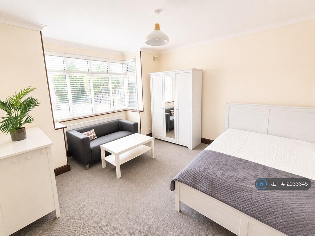 Main image of property: Newmarket Road, Cambridge, CB5