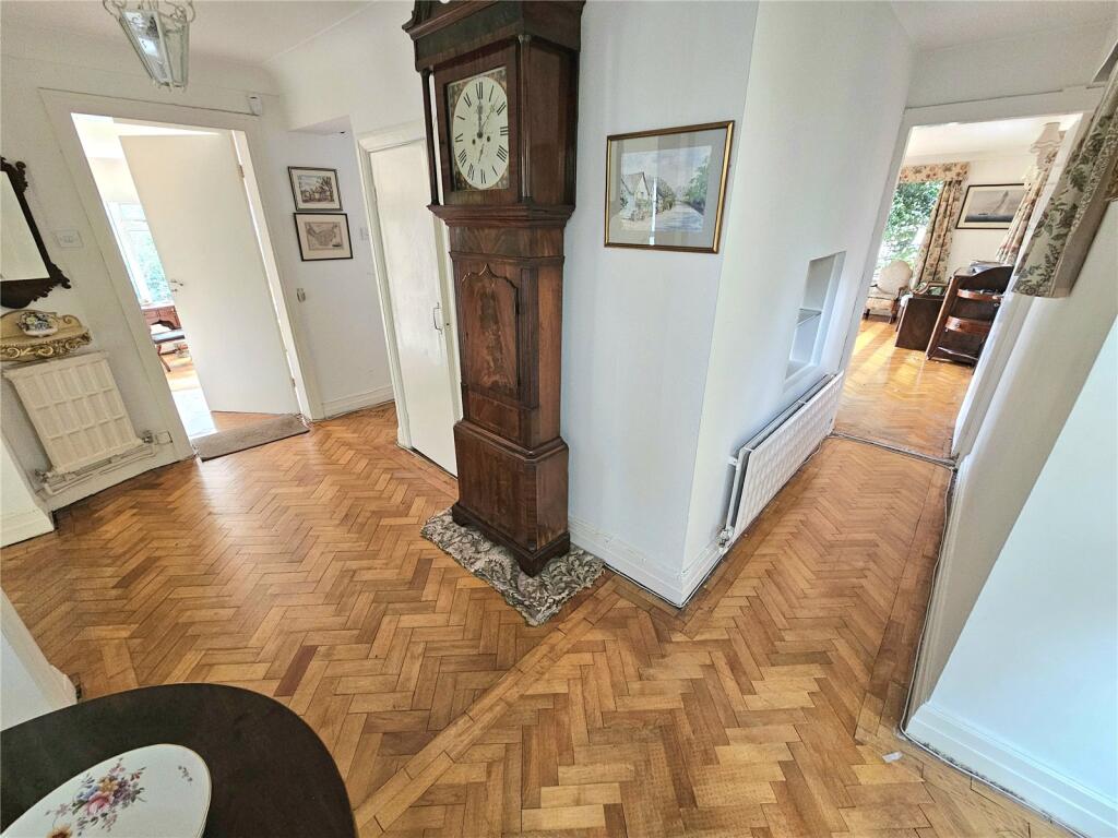 Dawstone Road, Heswall, Wirral, CH60 photo 4