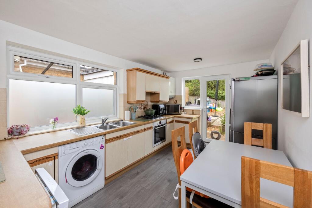 House in Wealden, Hailsham - View 4