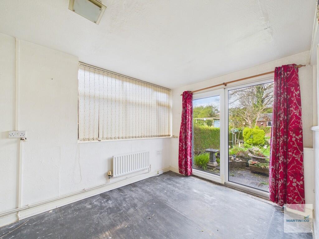 House in Nottingham, Beeston - More
