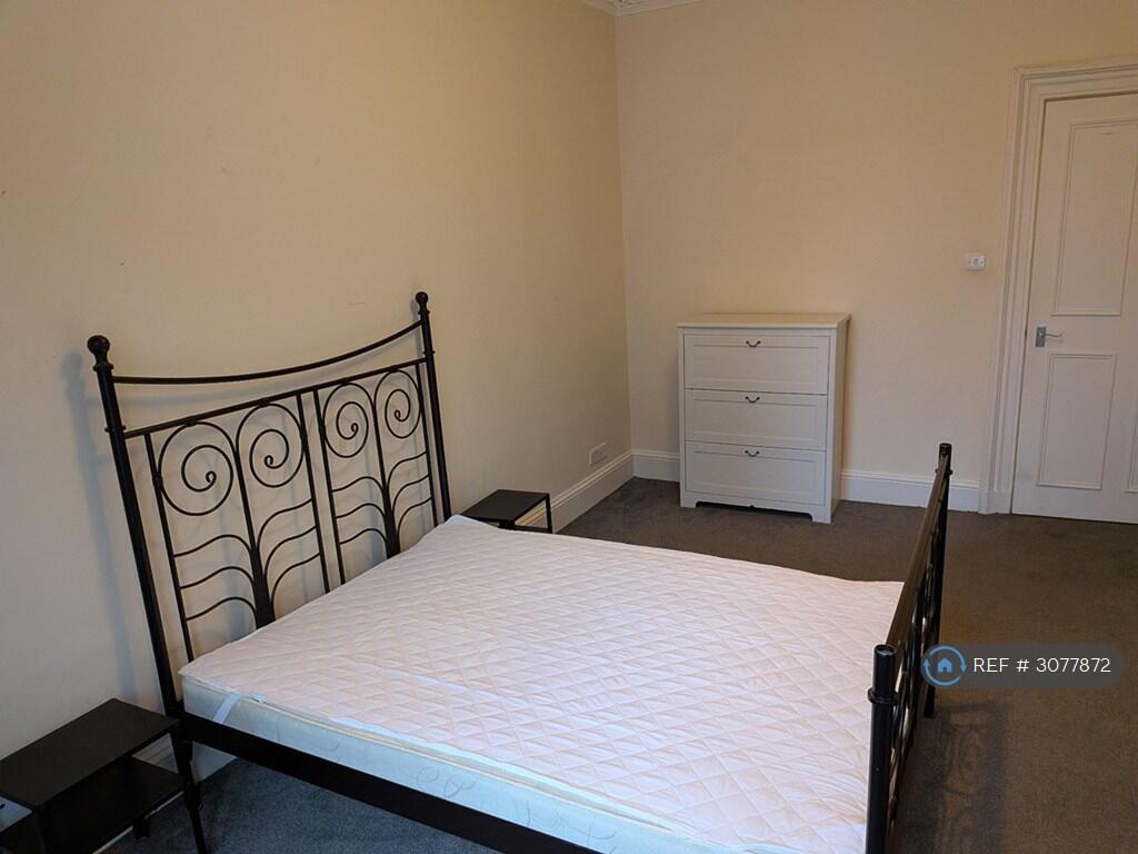 Apartment in Edinburgh - View 5