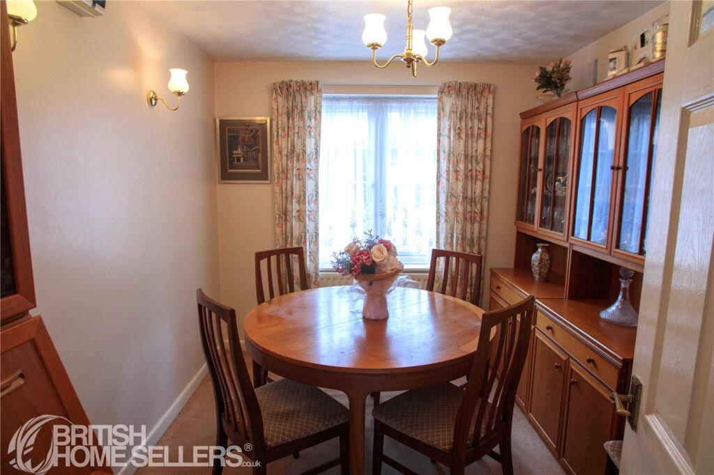 House in Guildford - View 4