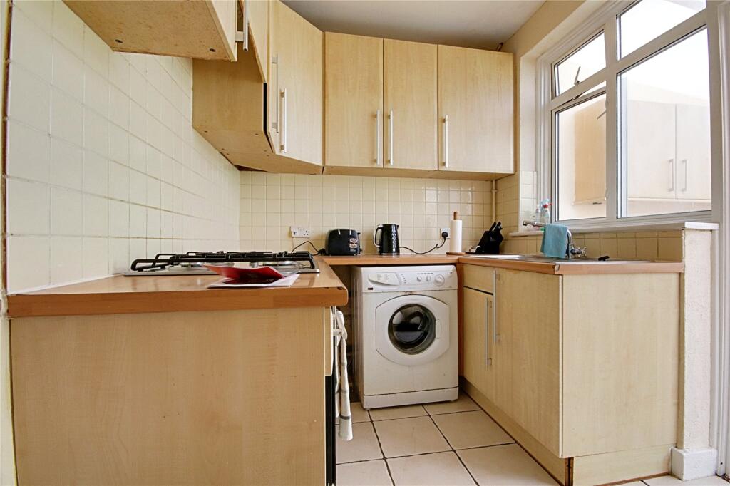 House in Enfield - View 4