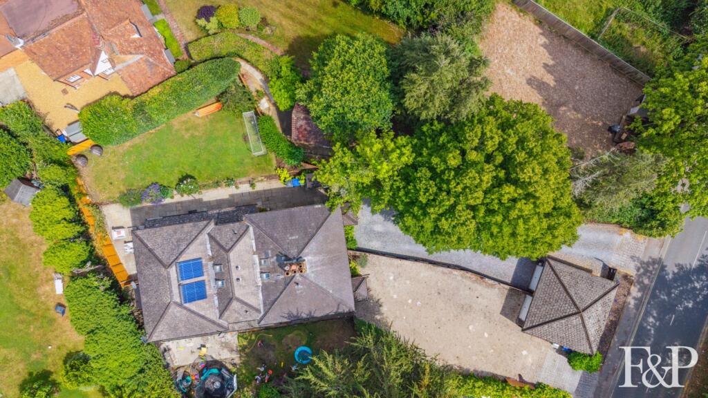 House in Slough - View 5