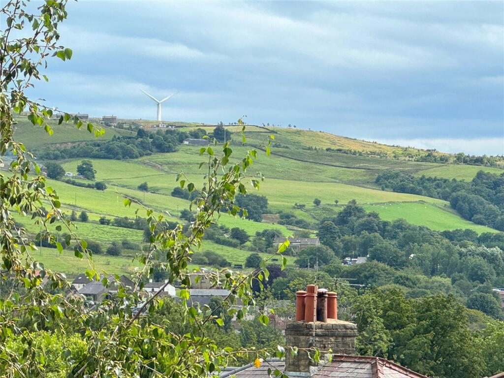 Barnes Avenue, Rawtenstall, Rossendale, BB4 photo 2