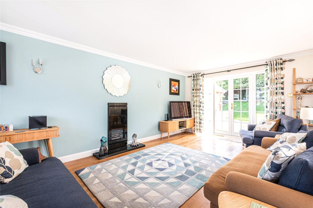 Woodbank, Loosley Row, Princes Risborough, Buckinghamshire, HP27 photo 3