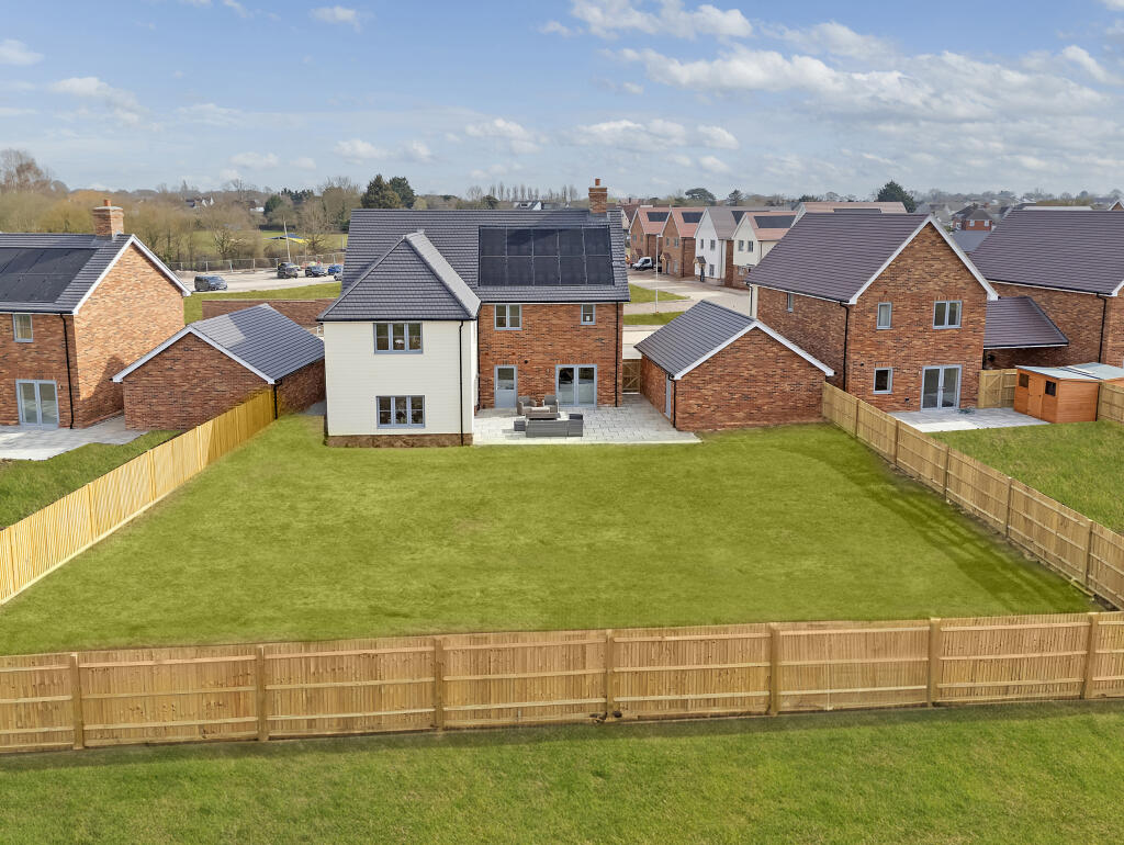 Plot 13 Foxglove Place, Felsted photo 4