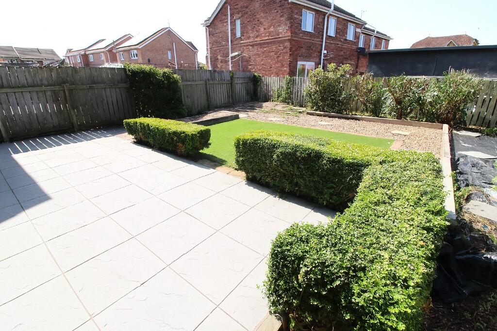 Broadwaters, Kingswood,  Hull, East Riding Of Yorkshire, HU7 photo 4
