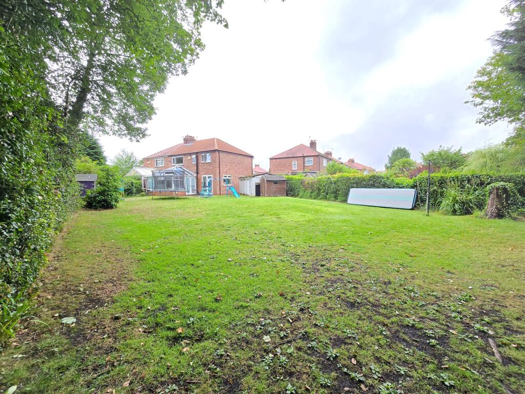 Main image of property: Fox Close, Timperley, WA15