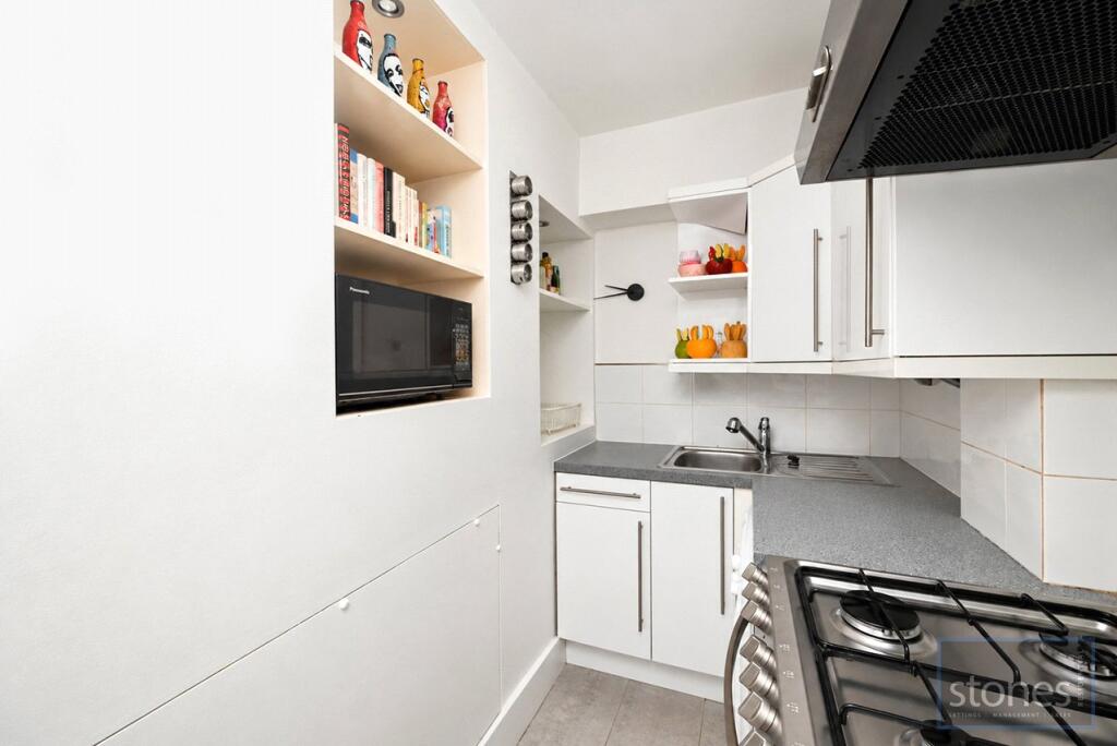 Apartment in London - More