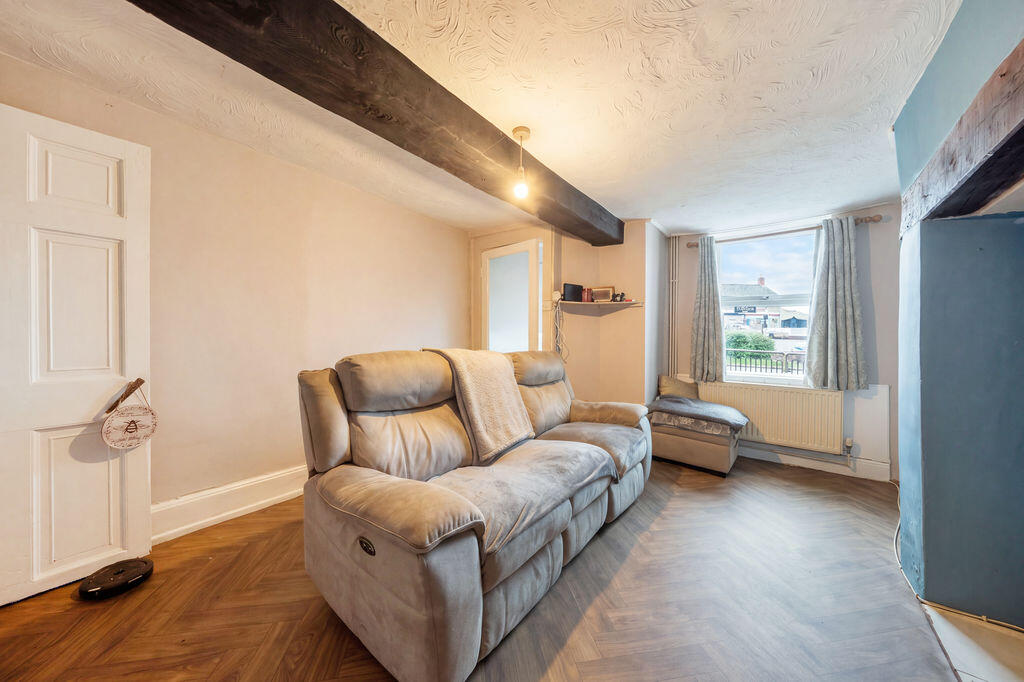 27, Rockwell Green, Wellington photo 4