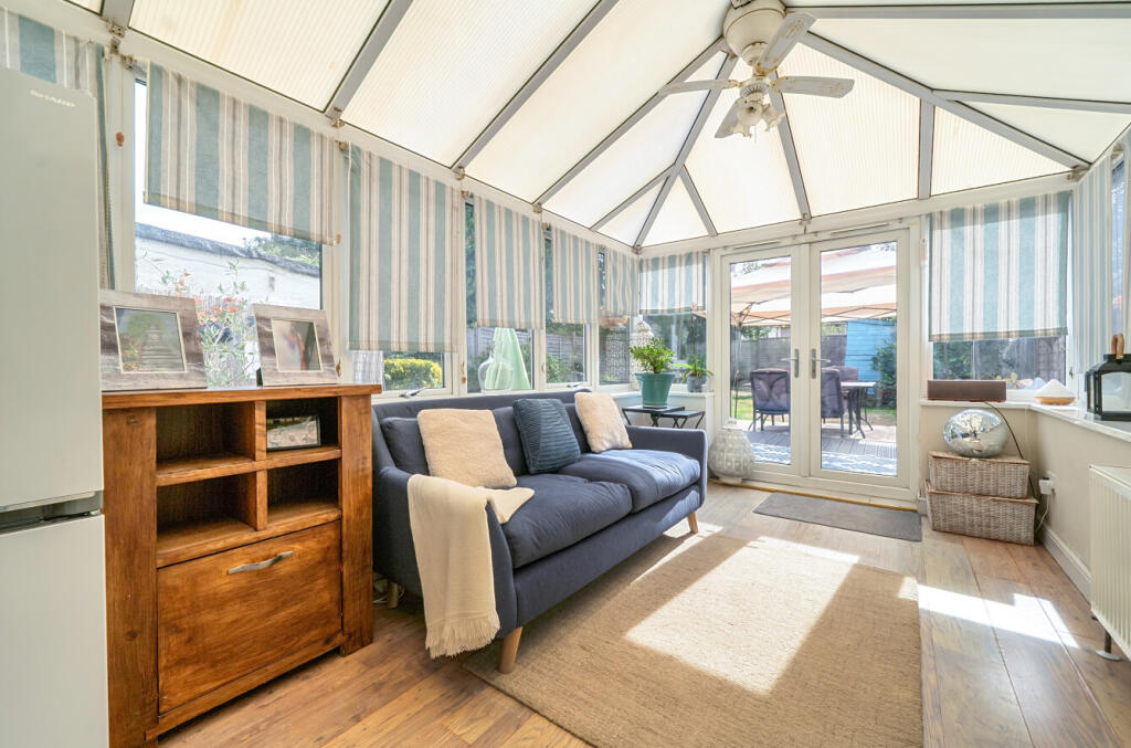 House in Slough - View 4