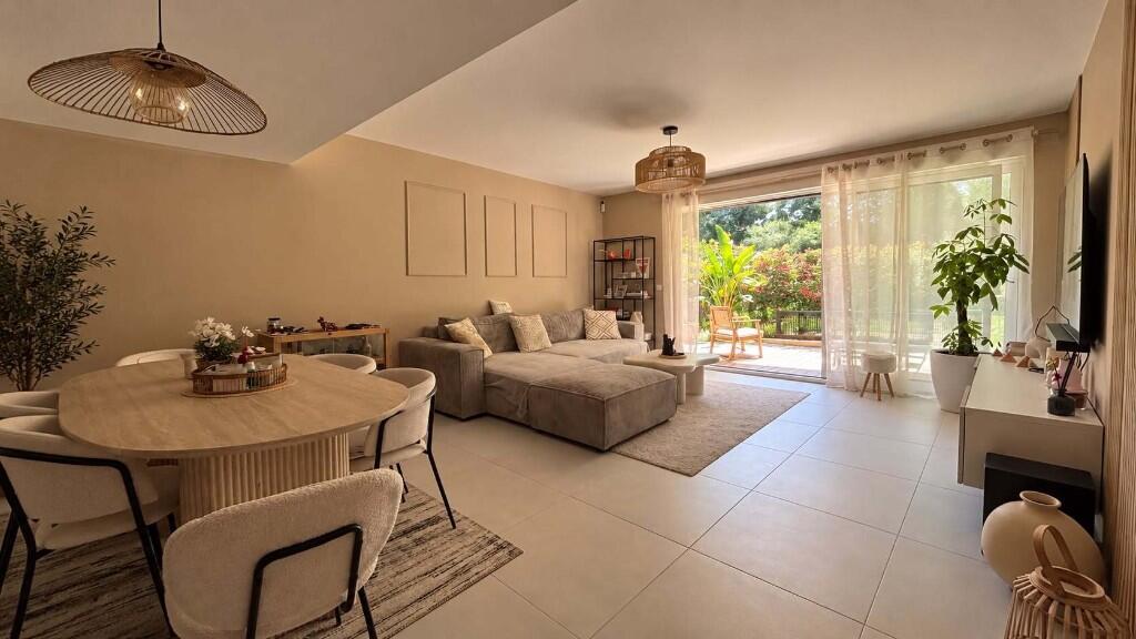 Main image of property: Èze, Alpes-Maritimes, Provence-Alps-Cote d`Azur