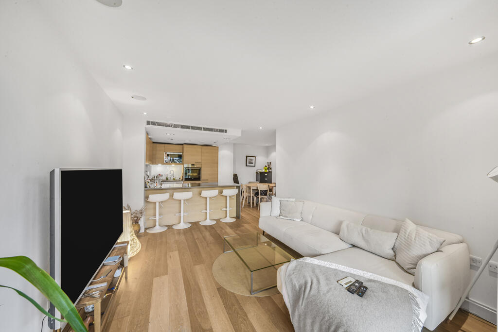 Apartment in London, Chelsea Creek, Fulham - View 3