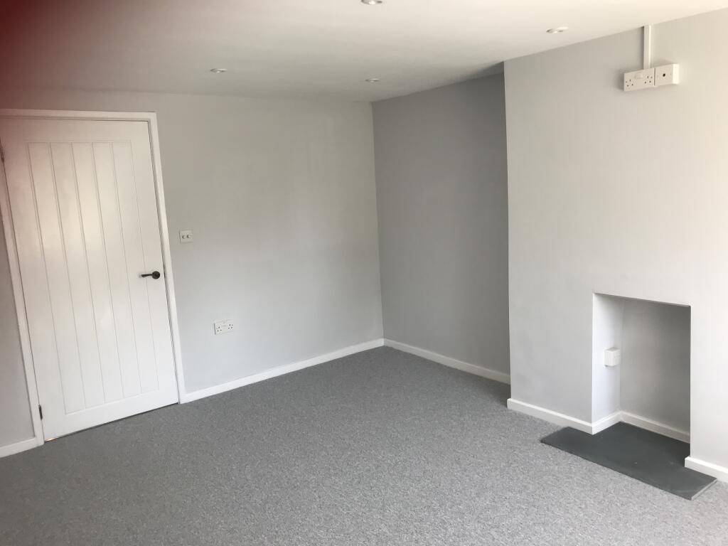 House in Taunton - View 5