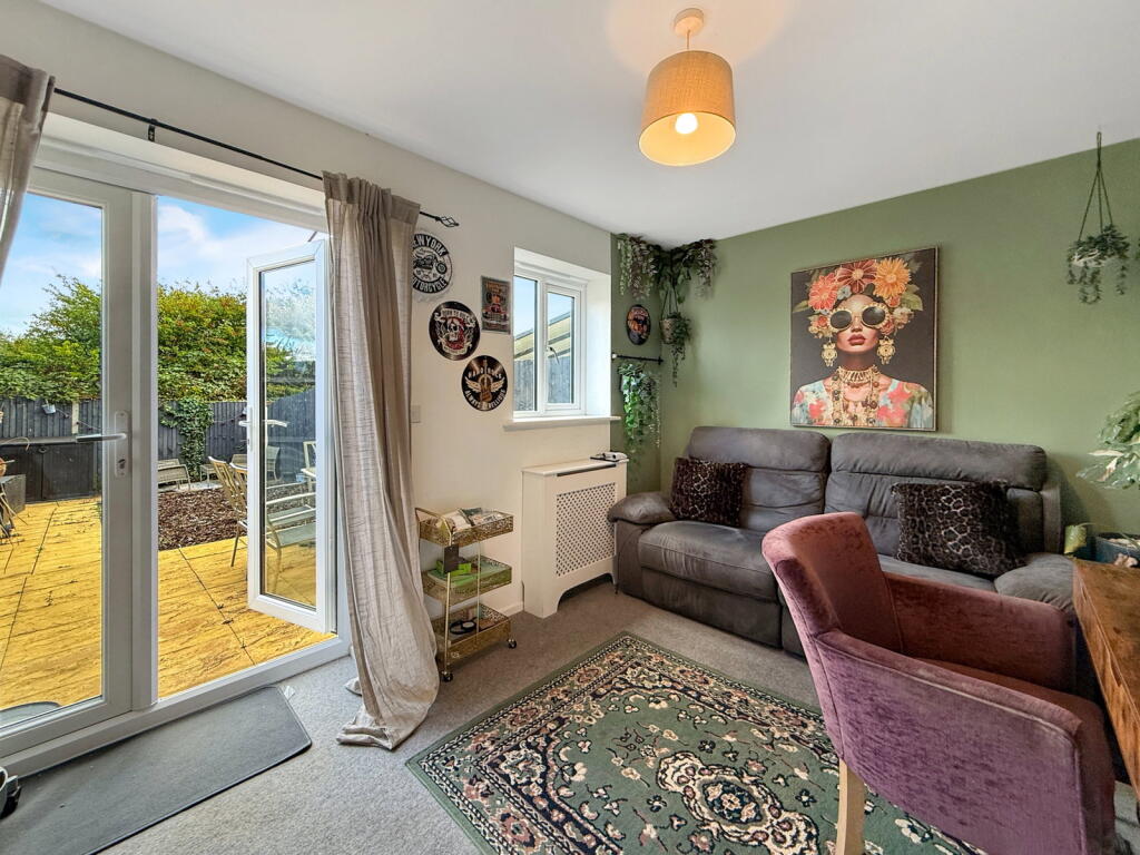Flint Crescent, Westbury, BA13 photo 5