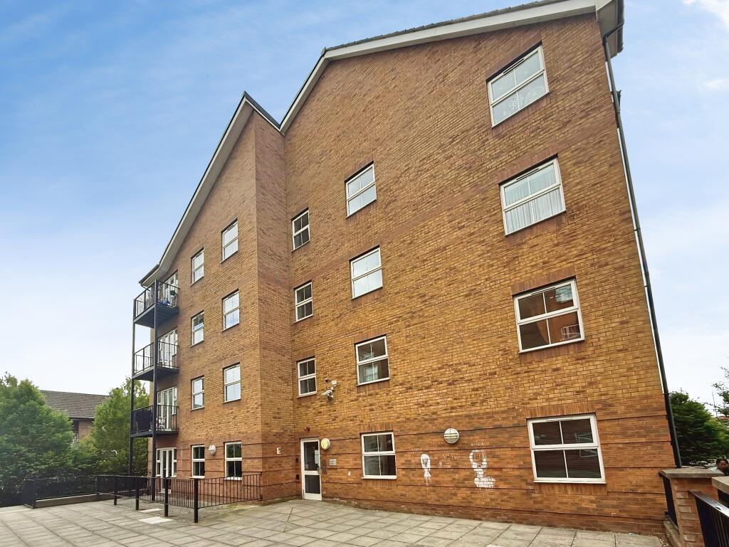 Holly Street, Farley Hill, Luton, LU1 photo 4