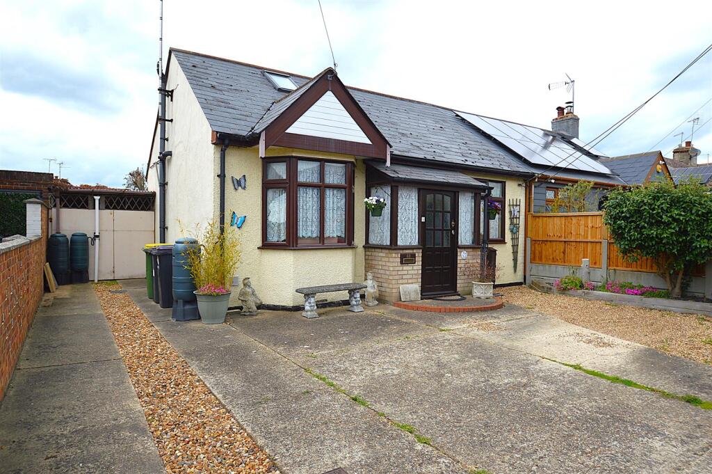 Main image of property: Eastbury Avenue, Rochford