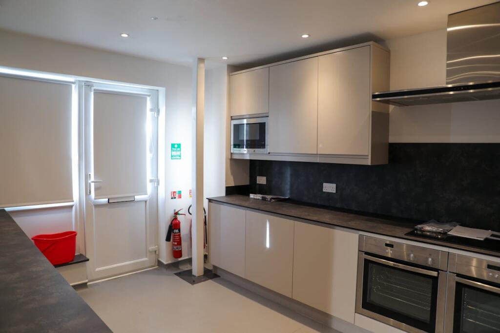 Additional image 15 of Watercombe Park, Lynx West Trading Estate, Yeovil, BA20 2HL