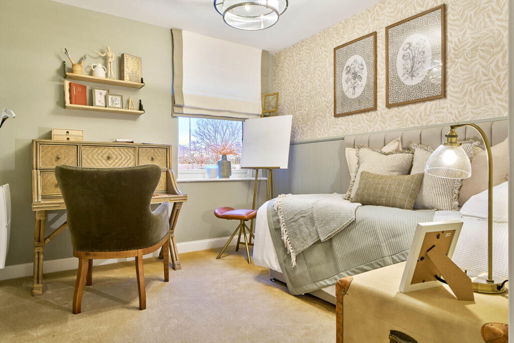Apartment in Southend-on-Sea, Essex - View 4