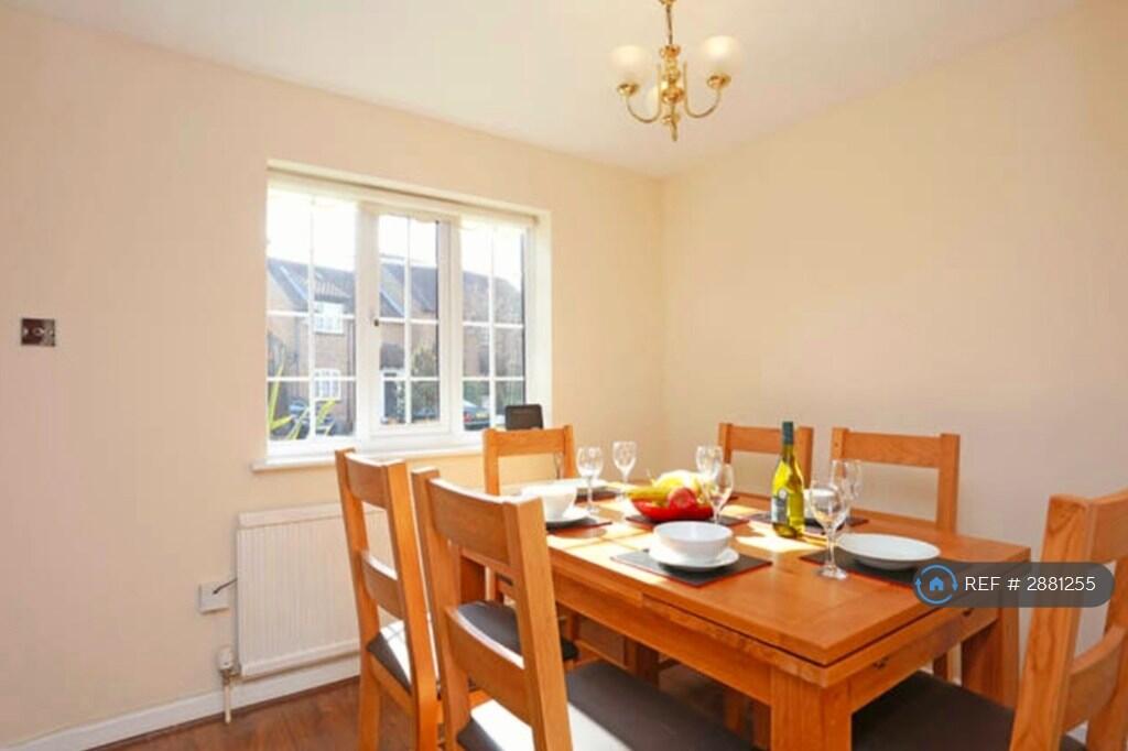 House in London - View 3