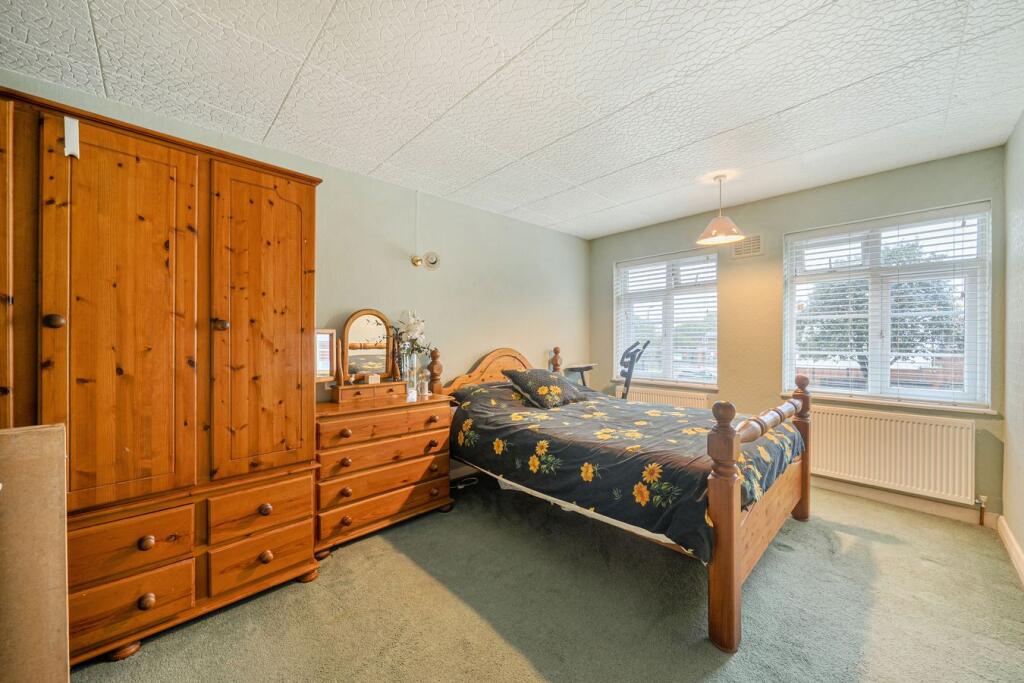 House in London, Elmers End - More