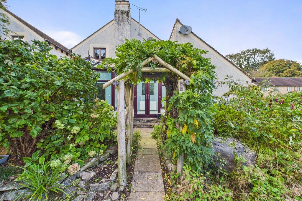 1 High Crag Court, Warton, Carnforth, LA5 9ND photo 4