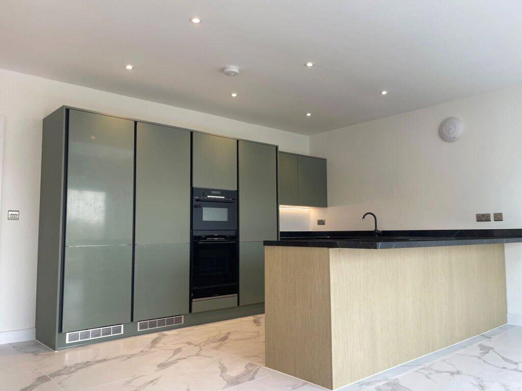 Main image of property: 16 Ash Well Grove, Denby Dale, Huddersfield, West Yorkshire, HD8