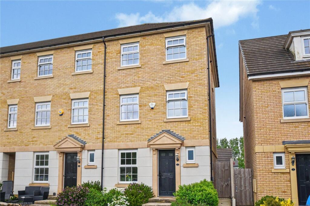 Main image of property: Middleham Drive, Garforth, Leeds, West Yorkshire