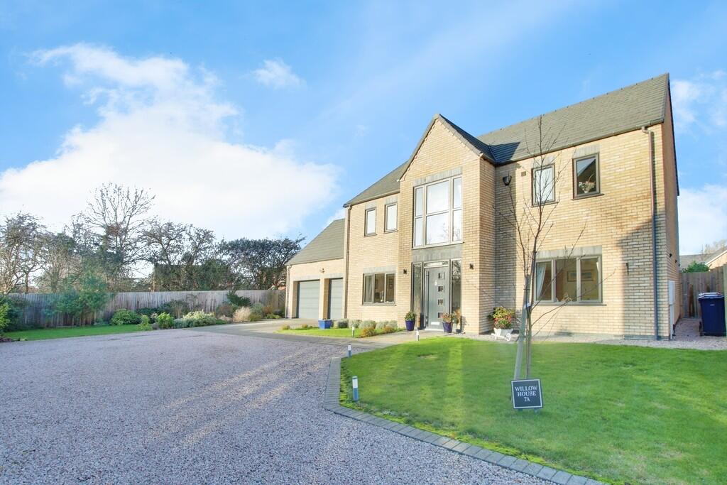 4-bed detached on Clayfields Drive, Wimblington, £600,000