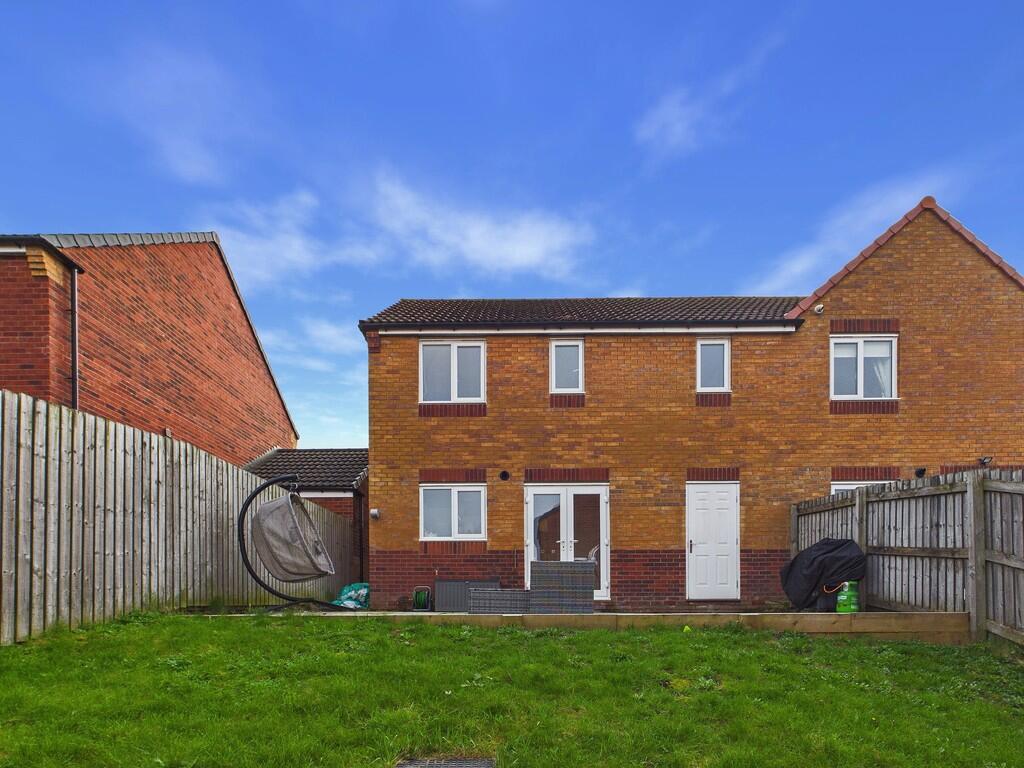 Masefield Avenue, Holmewood photo 4
