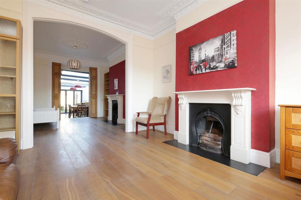 House in London - More