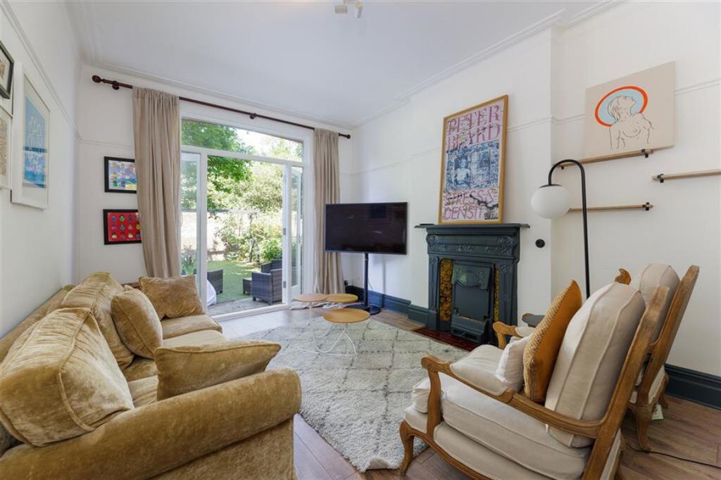 House in London - View 4